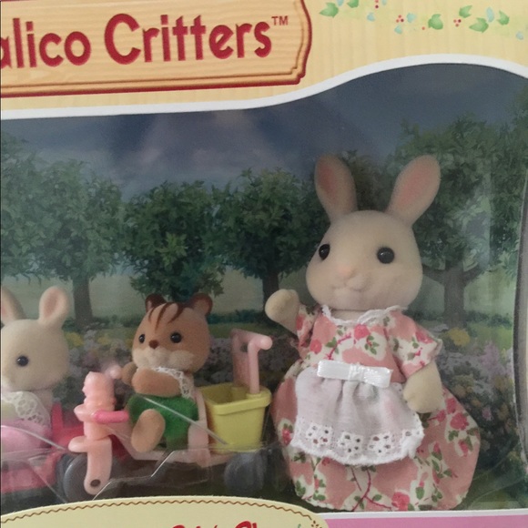 Calico Critters Apple & Jake’s Ride’n Play - Picture 2 of 7